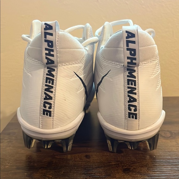 Nike White and Black Cleats - Picture 4 of 4